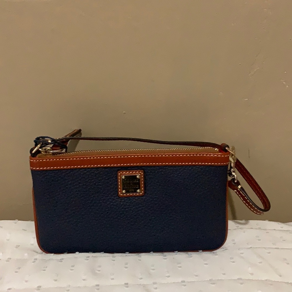 Dooney & Bourke Clutch